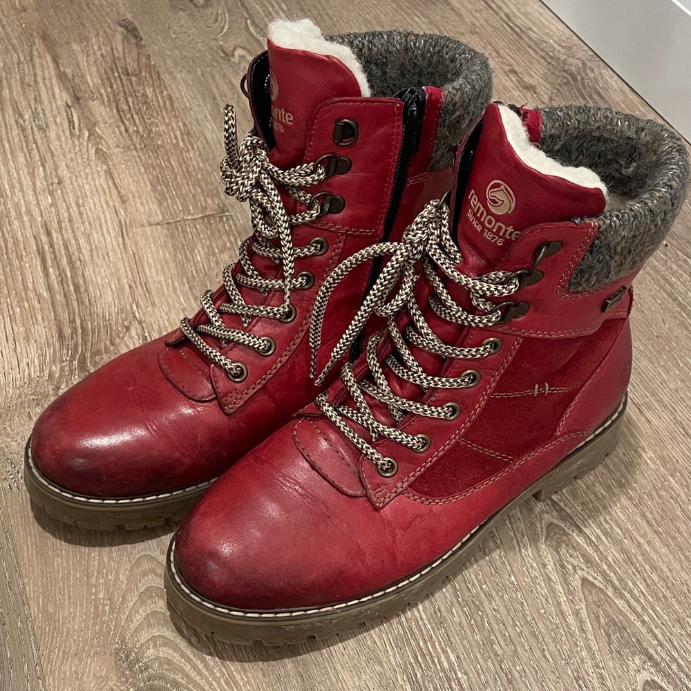 Rieker - Remonte D9378-35 Red Combat Boots
